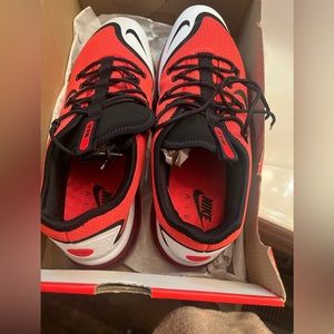 Nike air max more habanero rouge